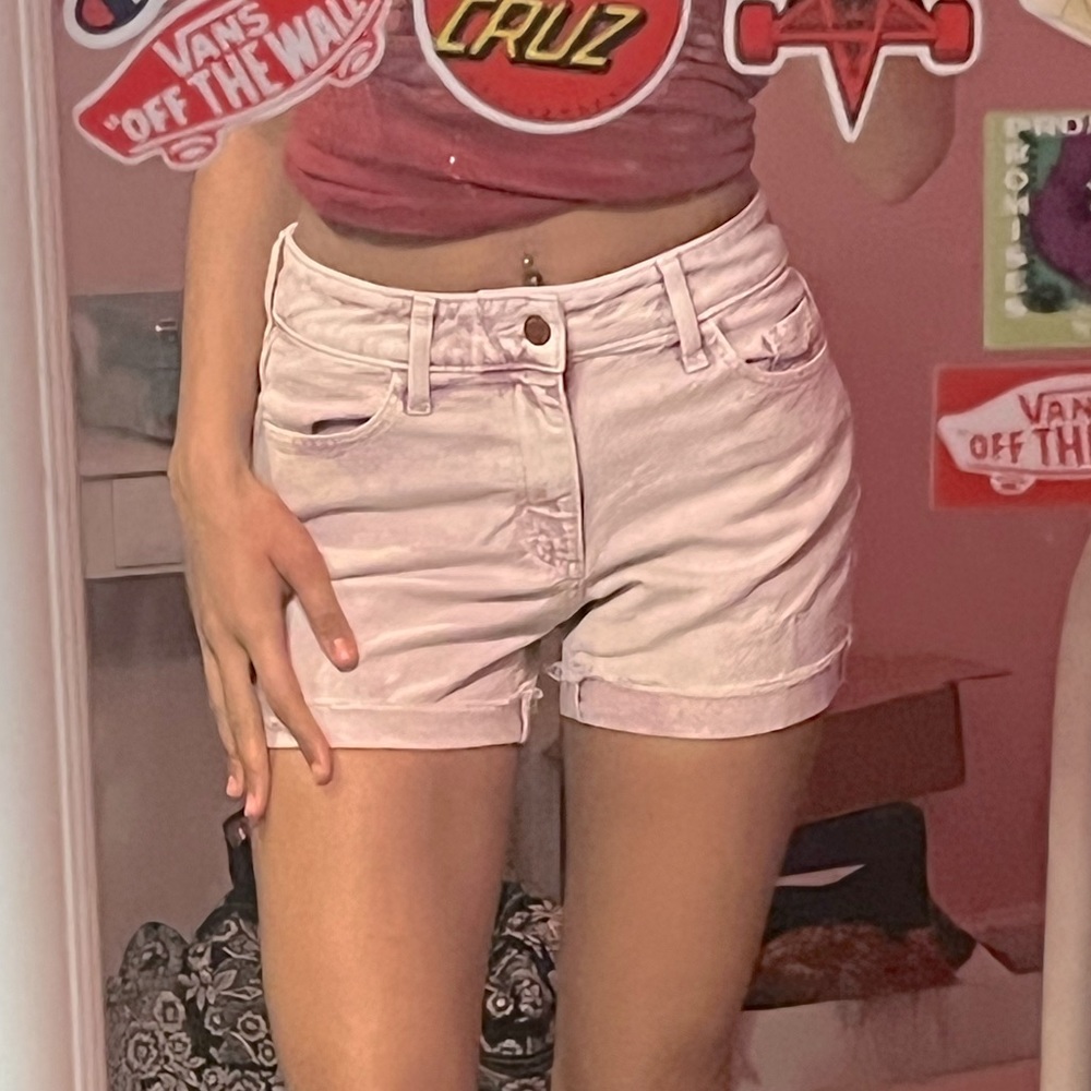 UNIVERSAL THREAD PINK MID RISE SHORTS